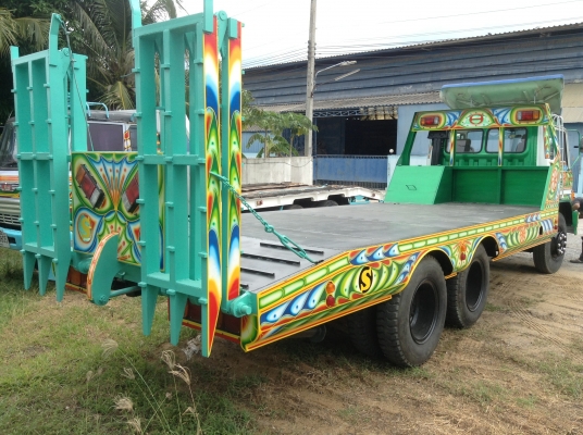 ขายถูก!!!! เทรนเลอร์บรรทุกรถเกี่ยวข้าว. รถตีดิน