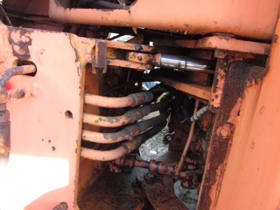 ขาย-รถตักล้อยาง รุ่นเอวอ่อน ยี่ห้อ TCM เครื่องยนต์ดีเซล 6 สูบ มือสองนำเข้าจากญี่ปุ่น พร้อมใช้งานทันทีครับ