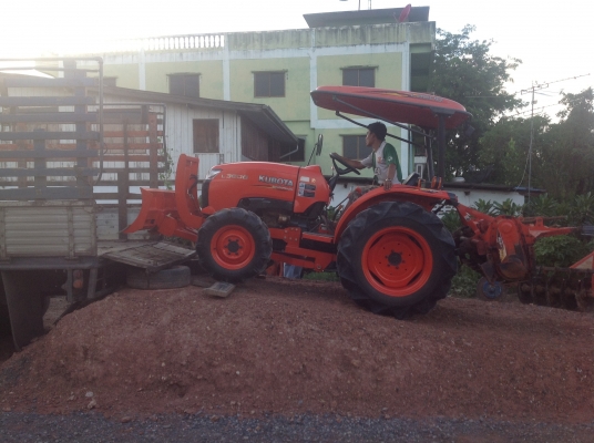 ปัญญาแทรคเตอร์มาแล้ว...จัดมาคูโบต้า L3608  ตัวเปล่า ปรับโฉมตามความต้องการครับ ขอบคุณ ลูกค้าเมือง สองแคว พิษณุโลก