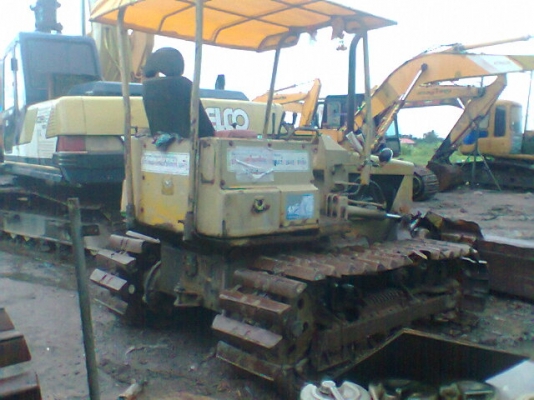 ขาย แทรคเตอร์ KOMATSU D2 - 5