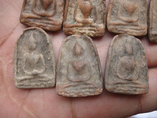 ให้เช่าบูชาพระเนื้อดินมี7องค์ ให้เช่าบูชาพระเนื้อดินมี7องค์