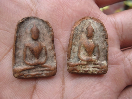 ให้เช่าบูชาพระเนื้อดินมี7องค์