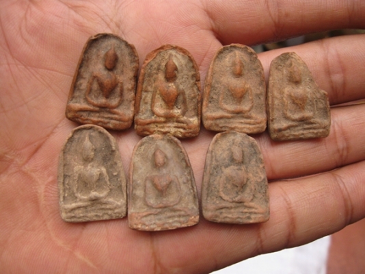 ให้เช่าบูชาพระเนื้อดินมี7องค์ ให้เช่าบูชาพระเนื้อดินมี7องค์