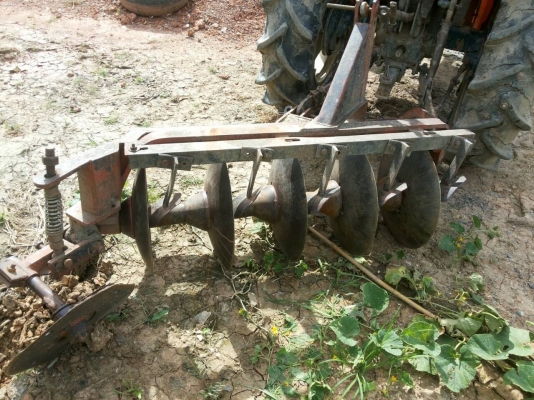 ปัญญาแทรคเตอร์มาแล้ว...จัดมาให้ครับ คูโบต้า L 2402 DT  พร้อมผาน 5x22