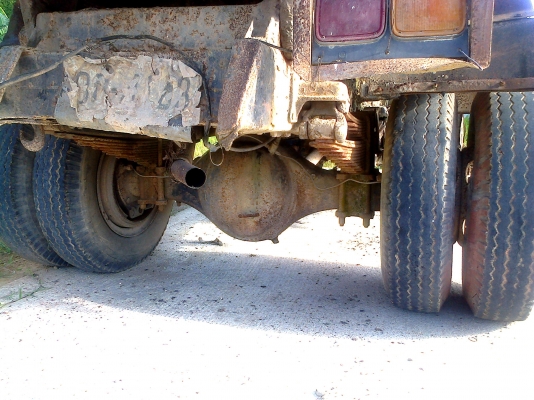 6ล้อดั้ม หัวยาวISUZU125แรง ปี*2530 ดั้มเรือ เฟืองท้ายฟูโซ่...ทนทาน ยาง900-20