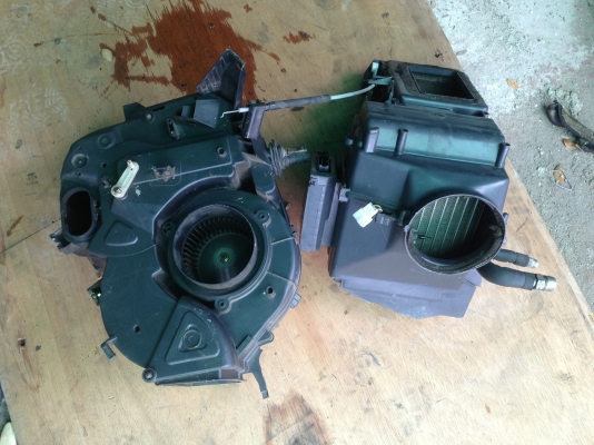 ขายตู้แอร์ DAIHATSU มิร่า