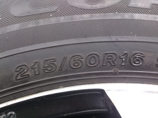 ขายแม็กLENSO 5 รู 114.3 พร้อมยางบริสโตร์215/60R16 ยางปี10 จำนวน 1 ชุด