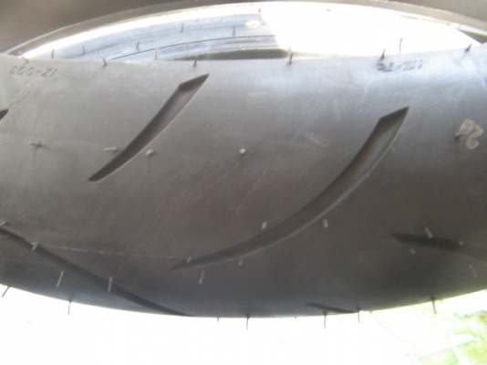 ขาย ยาง IRC รุ่น IZ-R ปี 2013 ยางใหม่แกะกล่อง ราคา 3,800