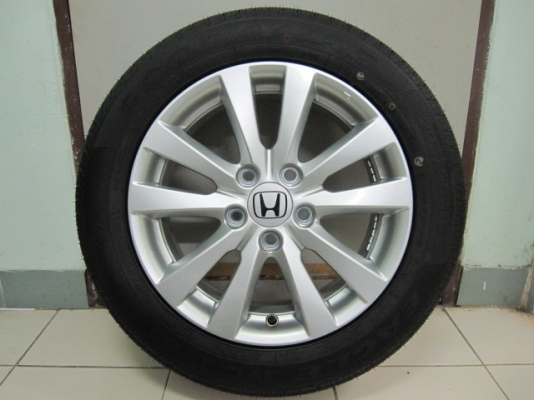 ขายล้อแม็ก Honda Civic ขอบ 16 พร้อมยางป้ายแดงปี 13 สภาพ 99\%