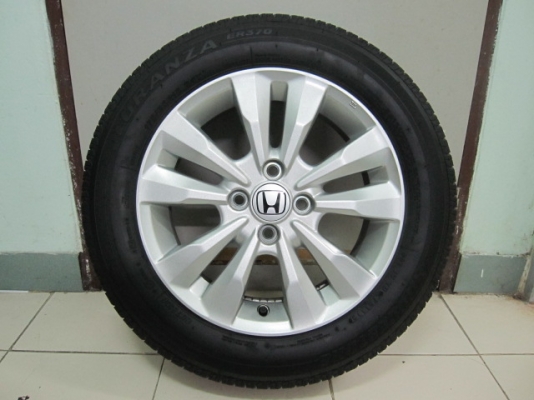 ขายล้อแม็ก Honda City ขอบ 15 พร้อมยาง Bridgestone ปี 13