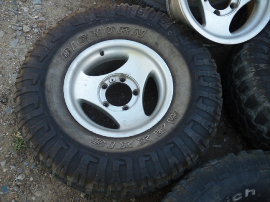 คุณมอสจองแล้ว.ขอบคุณที่ไว้วางใจในการโอนเงิน..ออฟโรด ขายถูกๆล้อแม๊กซ์15พร้อมยางๆน่าจะใช้ได้3เส้นทั้งหมด2200บาทมารับเอง คุณมอสจองแล้ว.ขอบคุณที่ไว้วางใจในการโอนเงิน..ออฟโรด ขายถูกๆล้อแม๊กซ์15พร้อมยางๆน่าจะใช้ได้3เส้นทั้งหมด2200บาทมารับเอง