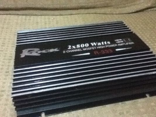 ขายแอมป์ Rock รุ่น R-333(2ch) ใช้ได้ปกติ 1000.-