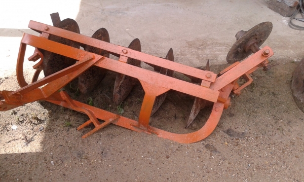 ขายรถไถคูโบต้า2202ข้างขาว สภาพพร้อมใช้งานพร้อมอุปกรณ์