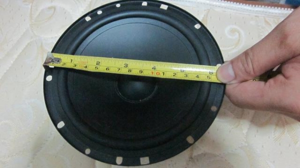 ขายชุดเครื่องเสียงรถยนต์พร้อมตู้ 9500 บาท ขายชุดเครื่องเสียงรถยนต์พร้อมตู้ 9500 บาท