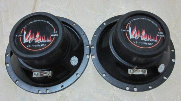 ขายชุดเครื่องเสียงรถยนต์พร้อมตู้ 9500 บาท ขายชุดเครื่องเสียงรถยนต์พร้อมตู้ 9500 บาท