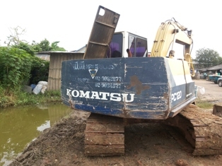 ขายKOMATSU PC 120-5สภาพสวยพร้อมใช้ ติดต่อได้ทีคุณ อ๊อฟ พิจิตร 086-737-9991