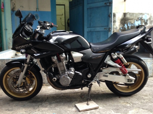 CB1300 หัวฉีดปี 2007 ทะเบียนโอนนอก