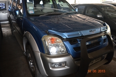 Isuzu Mu7 ขายตัดตามสภาพ ปี 06