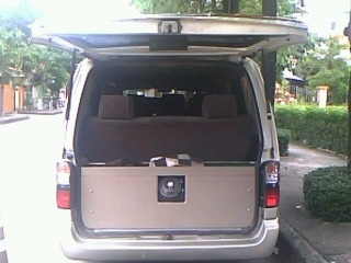 ขายดาวhiace superwagon ปี03 ติดแก๊ส LPG กระจกไฟฟ้า แม็คขอบ 17  150000คับ 081 2957003 ทศ จะไปออกไอ้โม่งมาวิ่งทัวร์คับ