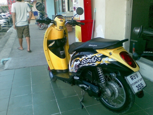 ถูกมาก Scoopy - i ปี 2555 รถสวยวิ๊ง หัวฉีดประหยัดน้ำมัน ถูกมาก Scoopy - i ปี 2555 รถสวยวิ๊ง หัวฉีดประหยัดน้ำมัน