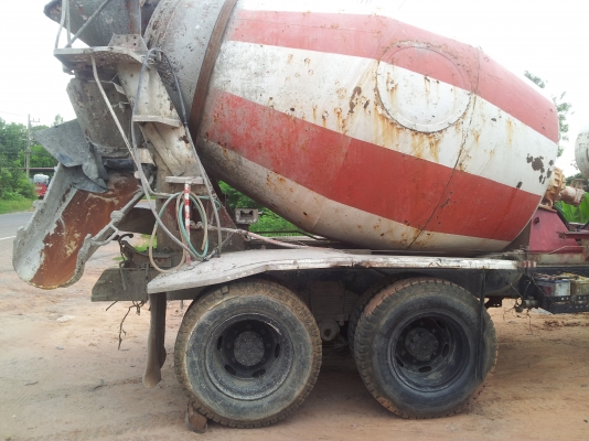 ขายรถโม่5คิว UD 2เพลา เอกสารพร้อมโอน