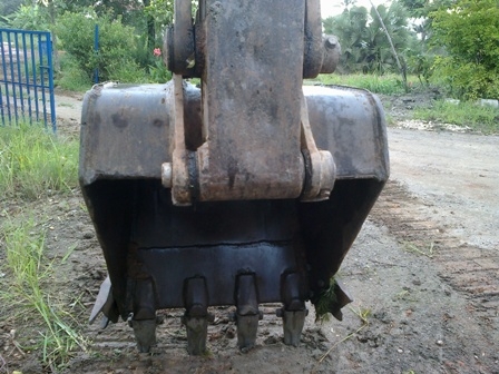 ขาย KOMATSU PC 120-2  ราคา 420,000 บาท(ลงรูปเพิ่มแล้ว)