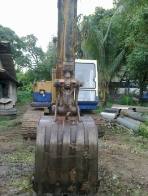 ขาย KOMATSU PC 120-2  ราคา 420,000 บาท(ลงรูปเพิ่มแล้ว)