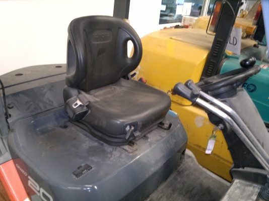 ขายรถฟอร์คลีฟท์ TOYOTA  8FD20 สองตัน เสา3 เมตรดีเซลออโต้ ปี2012 รถสภาพดีครับ ใช้งานได้เลยไม่ต้องแต่งเพิ่ม ติดต่อมานะ 085-9049669