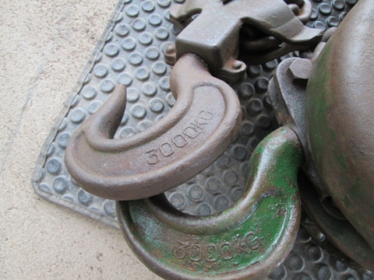 รอกโซ่แบบสาว 3Ton "TOA"