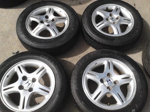 ล้อแม็กRanger17 Avanza15 Civic FD16 FB15 เริ่มต้นที่ 4500