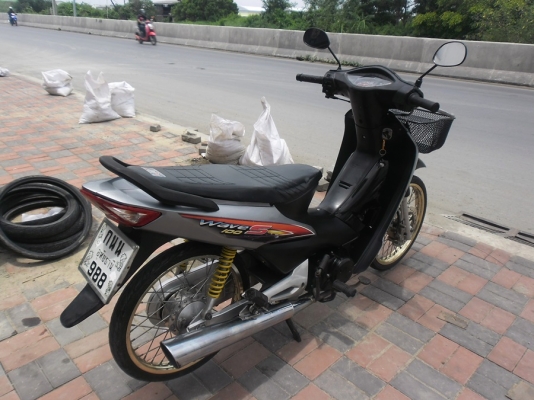 ขายจ้าwave100ยูบ๊อกปี48รถบ้านเครื่องดีเดิมๆสีสวย ขายจ้าwave100ยูบ๊อกปี48รถบ้านเครื่องดีเดิมๆสีสวย