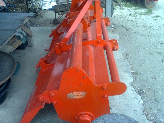 ขายโรตารีตราช้าง 1.80 พร้อมยอยปั้น สภาพพร้อมทำงาน เช็ดเรียบร้อยแล้ว