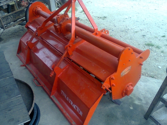 ขายโรตารีตราช้าง 1.80 พร้อมยอยปั้น สภาพพร้อมทำงาน เช็ดเรียบร้อยแล้ว