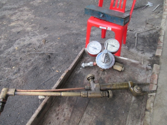 หัวเชื่อมแก๊ส พร้อมวาล์วแบบ2ทาง หัวเชื่อมแก๊ส พร้อมวาล์วแบบ2ทาง