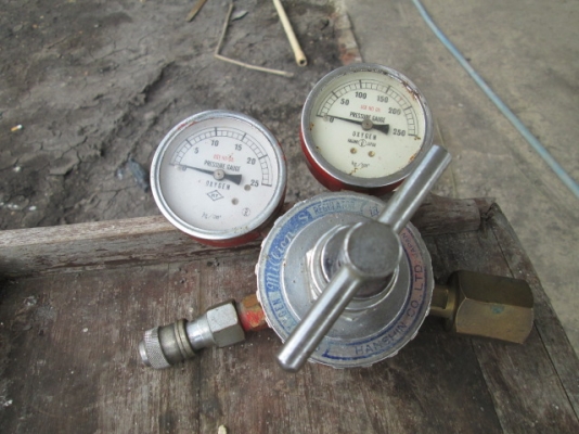 หัวเชื่อมแก๊ส พร้อมวาล์วแบบ2ทาง หัวเชื่อมแก๊ส พร้อมวาล์วแบบ2ทาง