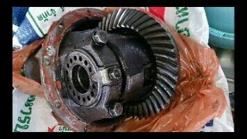 ขายเฟืองท้าย3.9 ลิมิเต็ดใส่สตราด้า2500cc