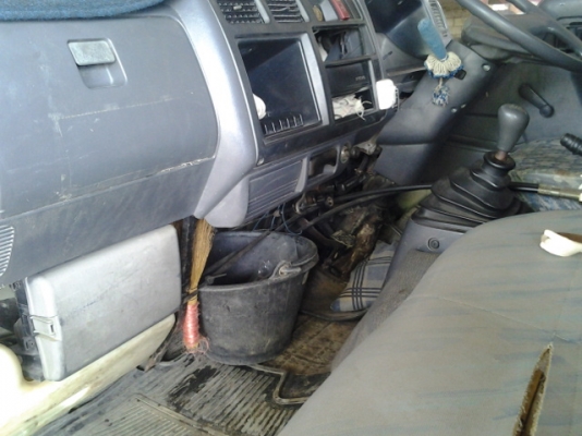 TOYOTA  BU 101 ดั๊ม ปี 40 เครื่อง 14B รถห้างแท้