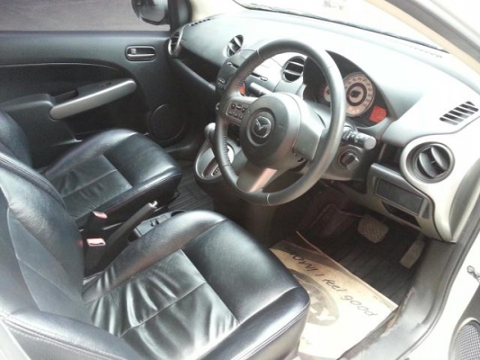 ขายด่วน MAZDA 2 4DR MAXX 2011