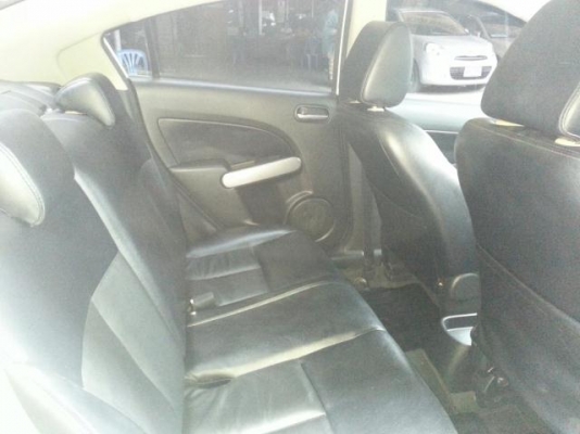 ขายด่วน MAZDA 2 4DR MAXX 2011