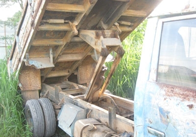 ขาย Isuzu super Elf 85 แรง ดั้มพ์ โทร 088-4501277