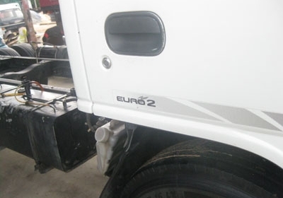 ขายหกล้อหัวคัซซี NPR 130 แรง Turbo Uro 2 สวยมาก โทร 088-4501277