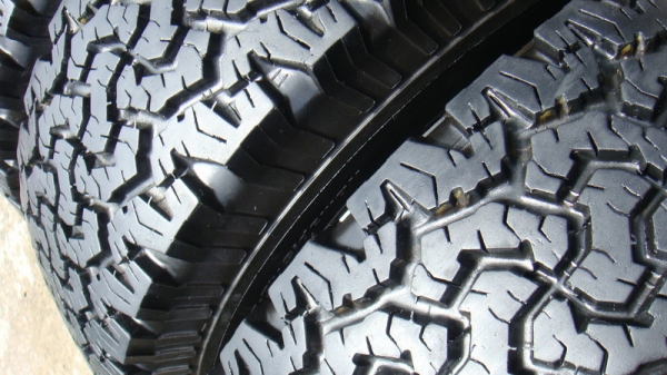 ขายยาง BF Goodrich Allterrain ขนาด 30 9.5 r15  สวยมาก