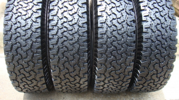 ขายยาง BF Goodrich Allterrain ขนาด 30 9.5 r15  สวยมาก