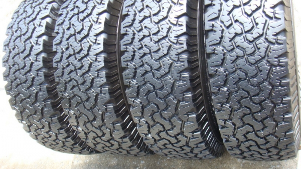 ขายยาง BF Goodrich Allterrain ขนาด 30 9.5 r15  สวยมาก