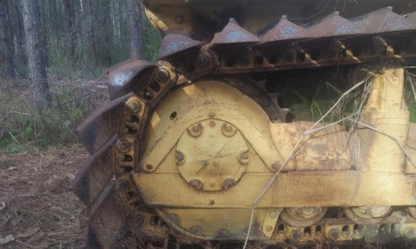 New stock CAT D5B ตีนเป็ด รถนอก คันนี้นำเข้าจากอเมริกา ขายถูกครับ สภาพดี