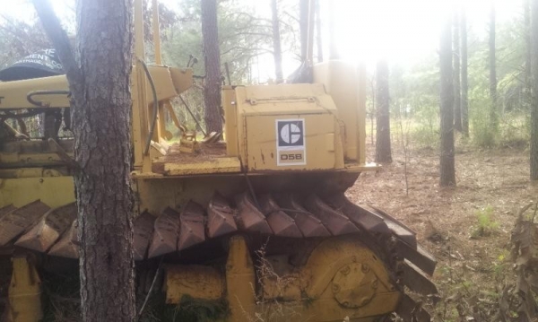 New stock CAT D5B ตีนเป็ด รถนอก คันนี้นำเข้าจากอเมริกา ขายถูกครับ สภาพดี
