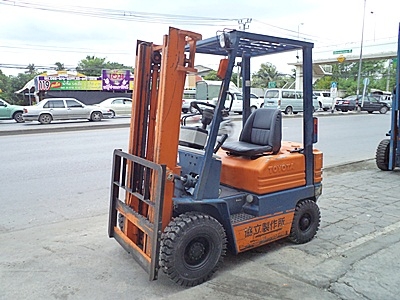 ขายรถยกโตโยต้า 1.5 ตัน รุ่น5 เครื่องเบนซิน กระบอกคู่ ยางตันใหม่ เสาสูง 3 เมตร พวงมาลัยเพาเว่อร์ สีเดิมจากนอก นำเข้าจากญี่ปุ่น ใช้งานได้ทันที ขายรถยกโตโยต้า 1.5 ตัน รุ่น5 เครื่องเบนซิน กระบอกคู่ ยางตันใหม่ เสาสูง 3 เมตร พวงมาลัยเพาเว่อร์ สีเดิมจากนอก นำเข้าจากญี่ปุ่น ใช้งานได้ทันที