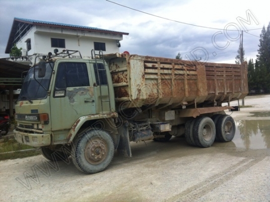 รถบรรทุก 10 ล้อ ยี่ห้อ ISUZU  240 แรงม้า