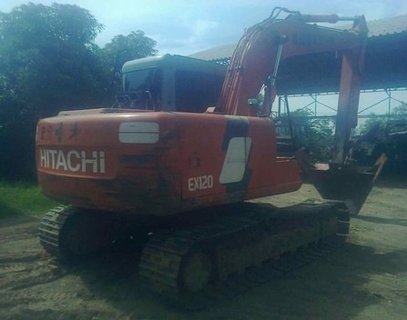 HITACHI EX 120-2 ไฟฟ้าหน้าจอครบ เอกสารใบอินวอยซ์ เครื่องเดิมปั๊มเดิมแห้งดีแรงดี ภายในเก๋งสวย แอร์เย็น ภายนอกบูมอาร์มสวย บอดี้รถสวยเต็มดีมากครับ ช่วงล่างแน่นโซ่ใบแทรกหนาดีประมาณ 70\% พร้อมทำงานได้เลยไม่มีปัญหาครับ ราคาต่อรองได้ครับ