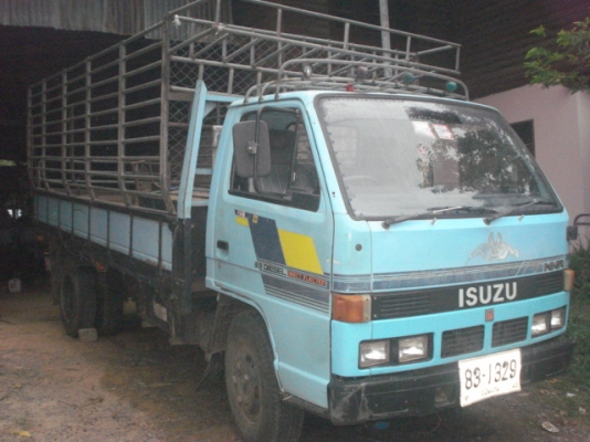 ขายด่วน ISUZU NKR 110 แรงม้าสภาพพร้อมใช้งาน